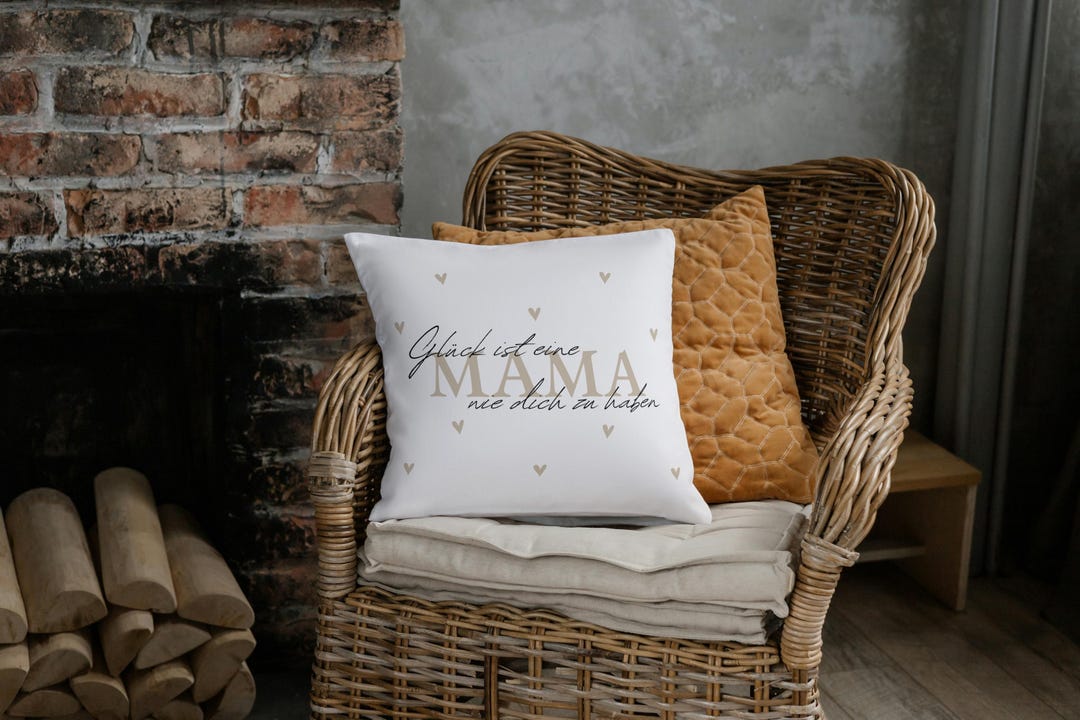 Kissen mit Spruch für Mama im Weidenstuhl – Champagner Gold