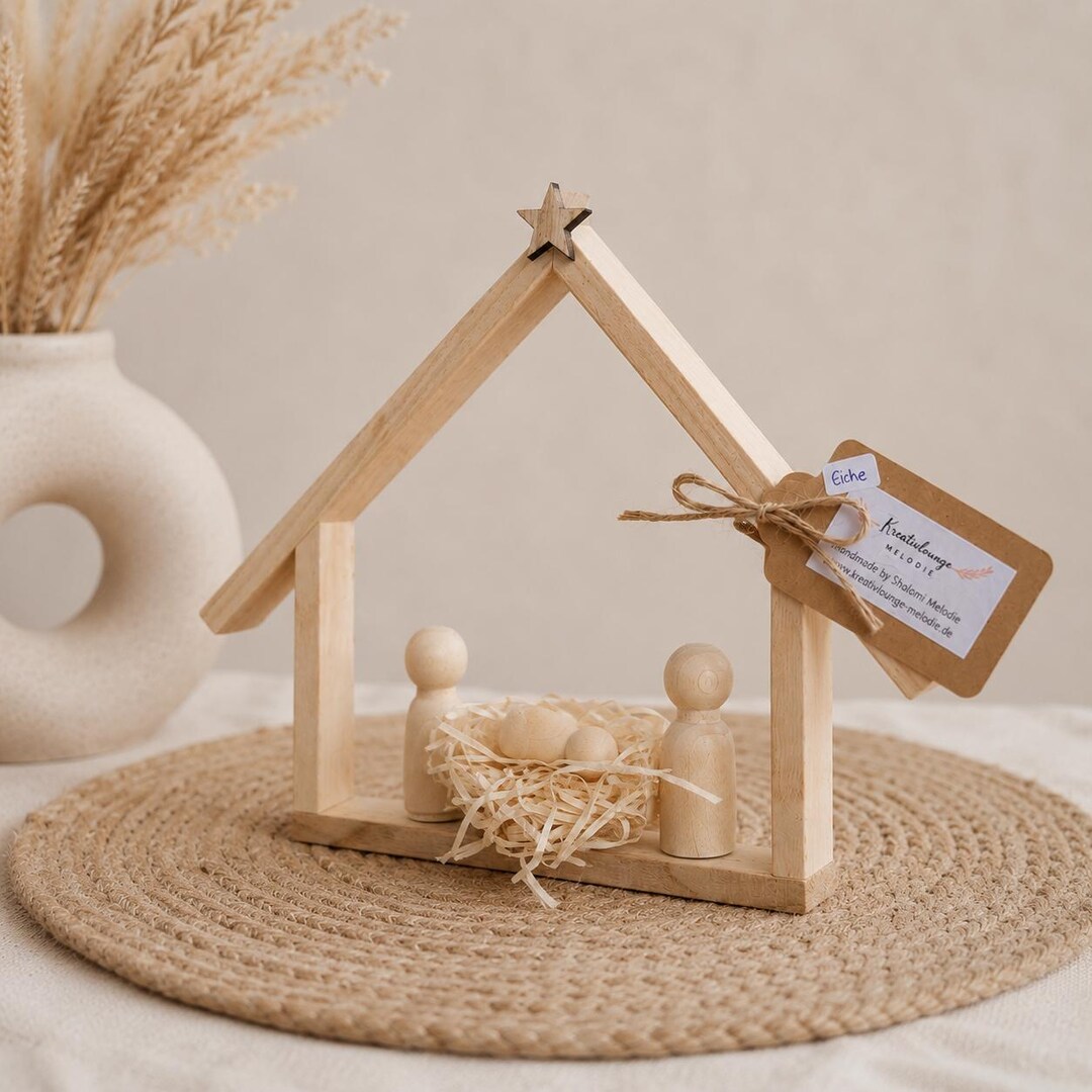 Minimalistische Weihnachtskrippe aus Holz – Bild 2