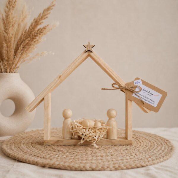 Minimalistische Weihnachtskrippe aus Holz – Bild 1